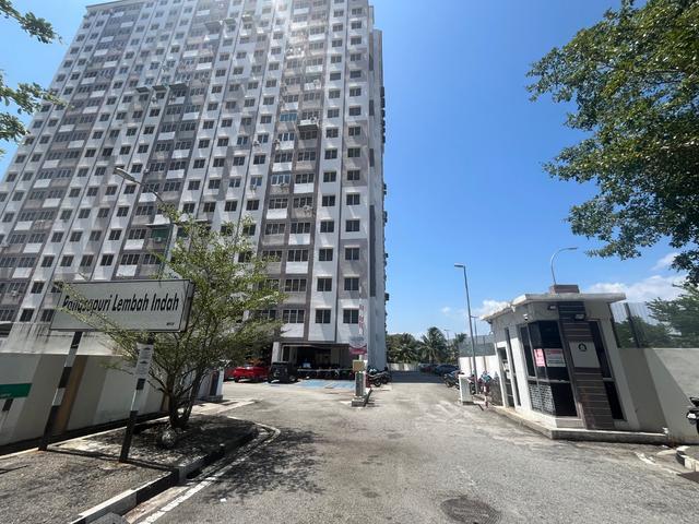 Flat for sale in Wellesley, Penang