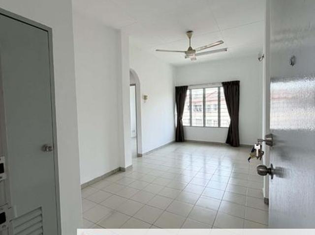 Flat for rent in Petaling, Subang Jaya