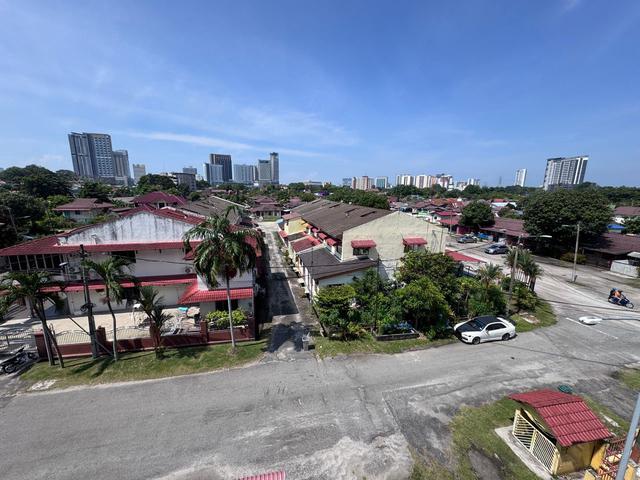 Apartment for sale in Malaka