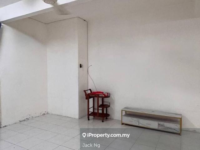Townhouse for rent in Wellesley, Penang