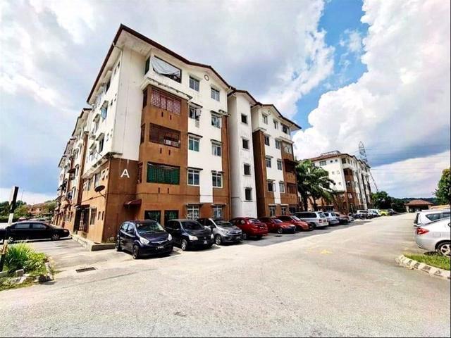 Apartment for sale in Kajang, Langat