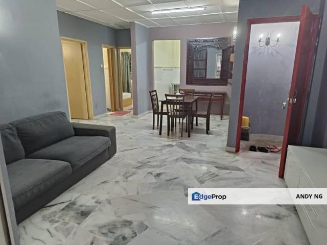 Flat for sale in Petaling, Subang Jaya