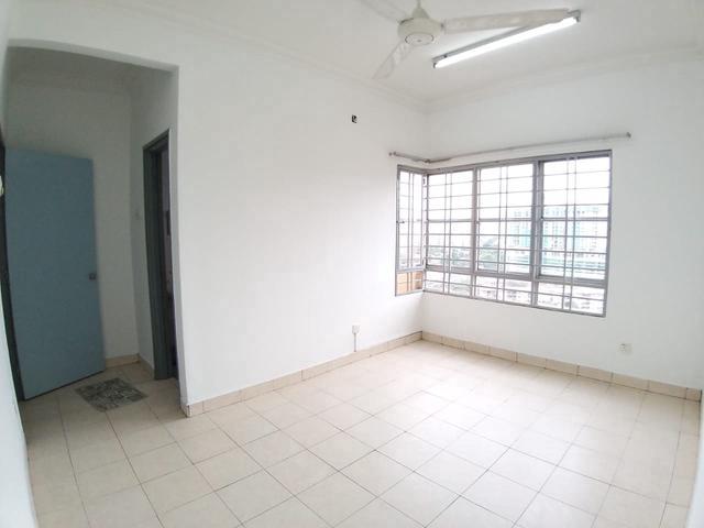 Apartment for sale in Country Heights Damansara, Kuala Lumpur