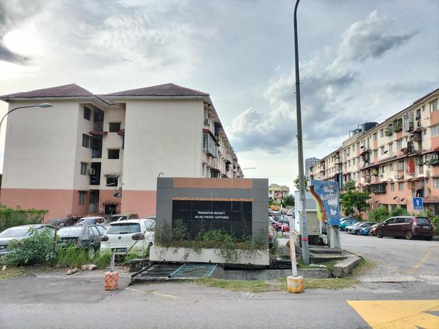 Flat for sale in Kajang, Langat