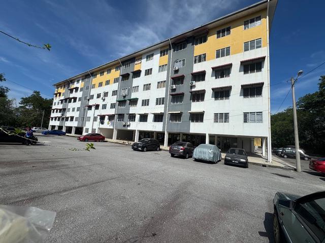 Flat for sale in Selayang, Selangor