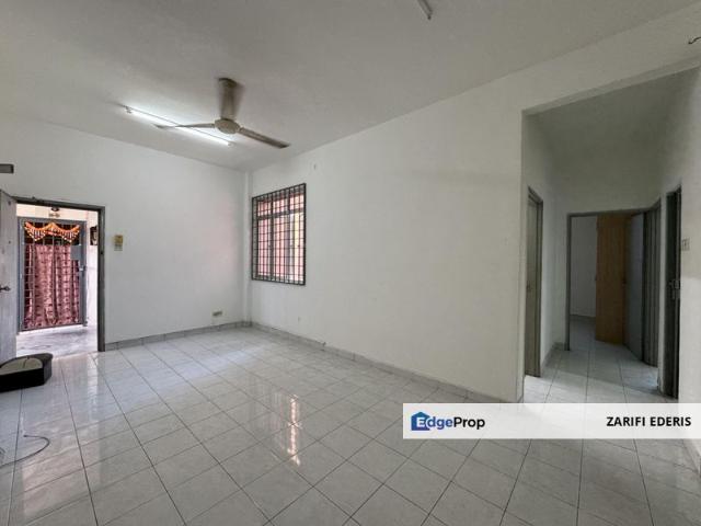 Flat for sale in Petaling, Subang Jaya