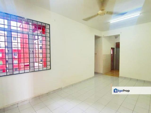 Condominium for sale in Petaling, Subang Jaya