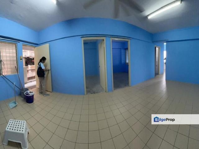 Flat for rent in Kajang, Langat