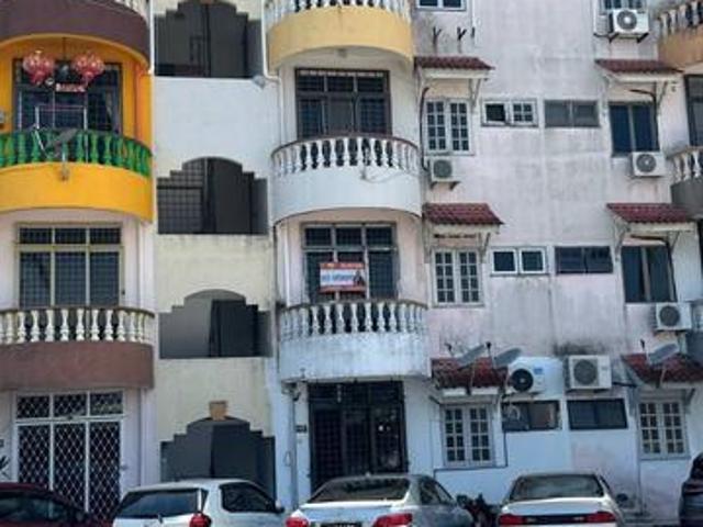 Apartment for sale in Malaka