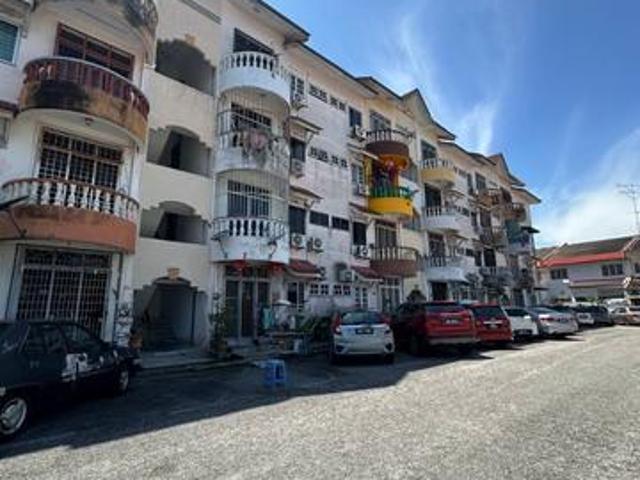 Apartment for sale in Malaka