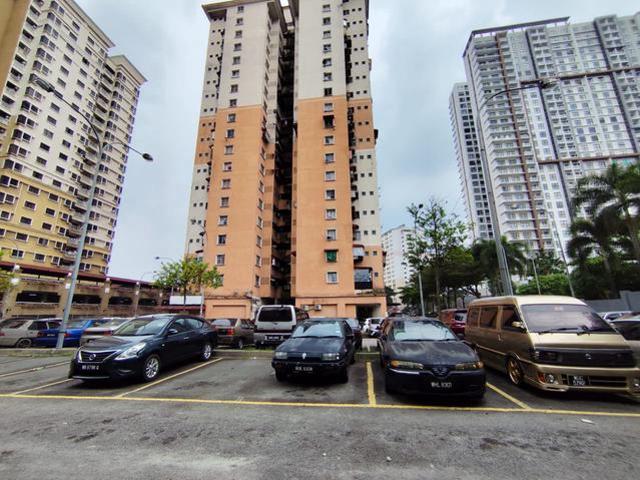 Apartment for sale in Petaling, Damansara Damai