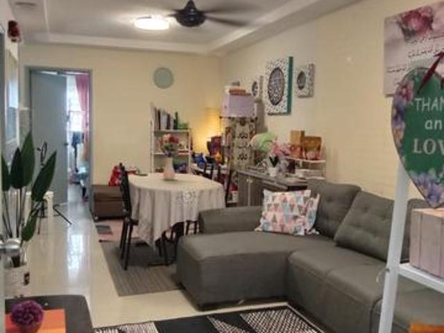 Apartment for sale in Petaling, Damansara Damai