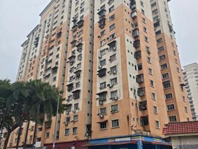 Apartment for sale in Petaling Jaya, Petaling