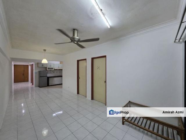 Condominium for sale in Petaling, Alam Impian