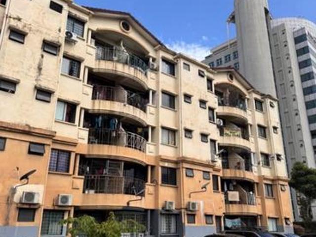 Apartment for sale in Shah Alam, Petaling