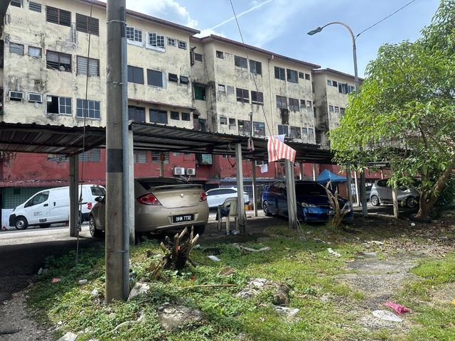 Flat for sale in Petaling, Damansara Damai