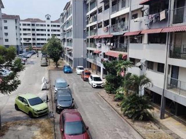 Flat for sale in Petaling, Subang Jaya