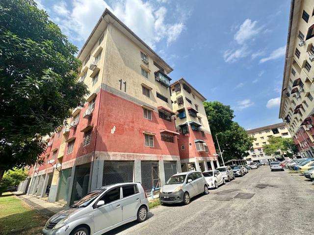 Flat for sale in Petaling, Alam Impian