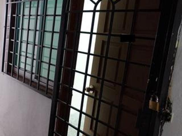 Flat for sale in Petaling, Alam Impian