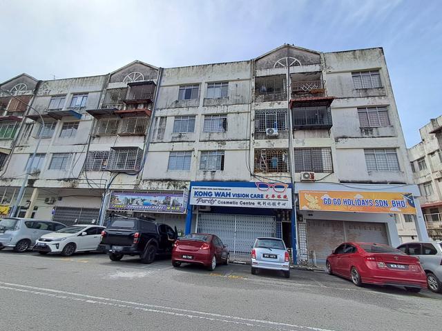 Apartment for sale in Malaka