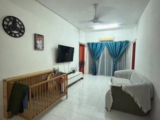 Apartment for sale in Seri Kembangan, Majlis Bandaraya Subang Jaya