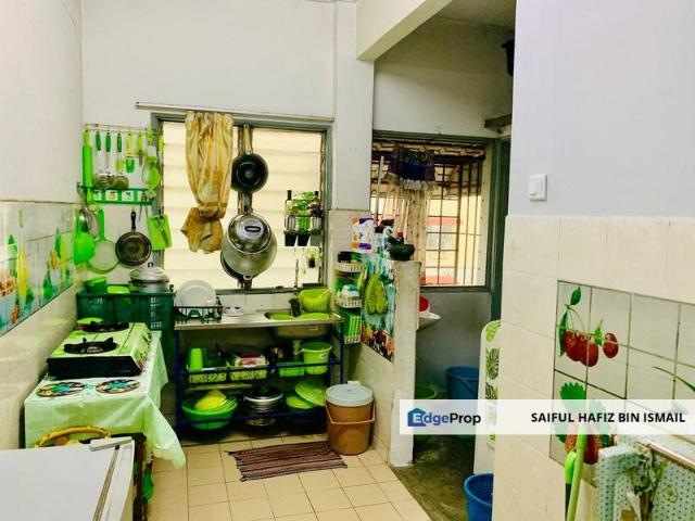 Flat for sale in Petaling, Subang Jaya