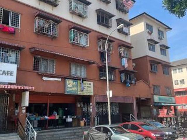Flat for sale in Petaling, Subang Jaya