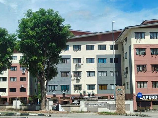 Apartment for sale in Malaka