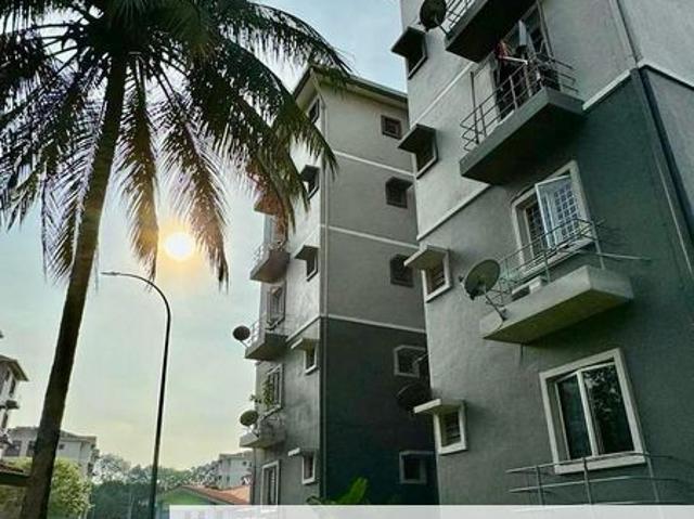 Flat for sale in Alam Impian, Selangor