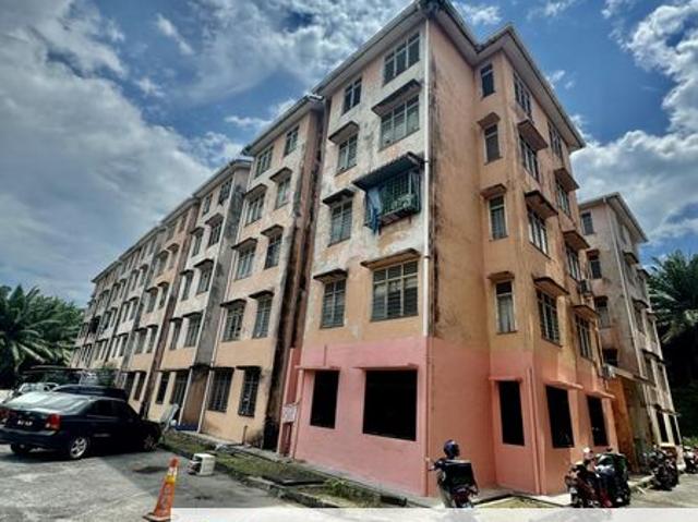 Flat for sale in Kajang, Langat