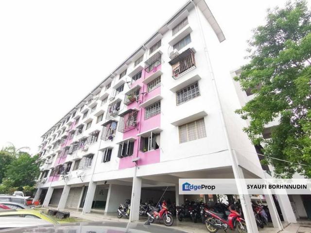 Flat for sale in Alam Impian, Selangor