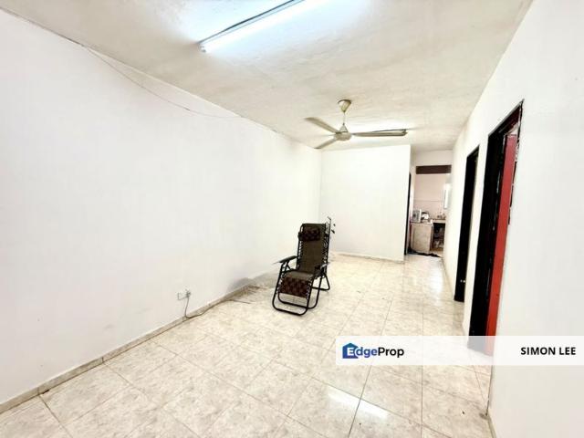 Flat for sale in Alam Impian, Selangor