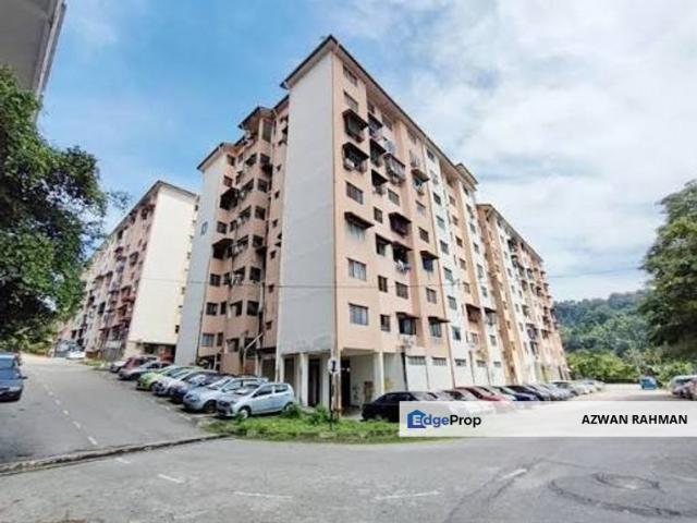 Flat for rent in Kajang, Langat
