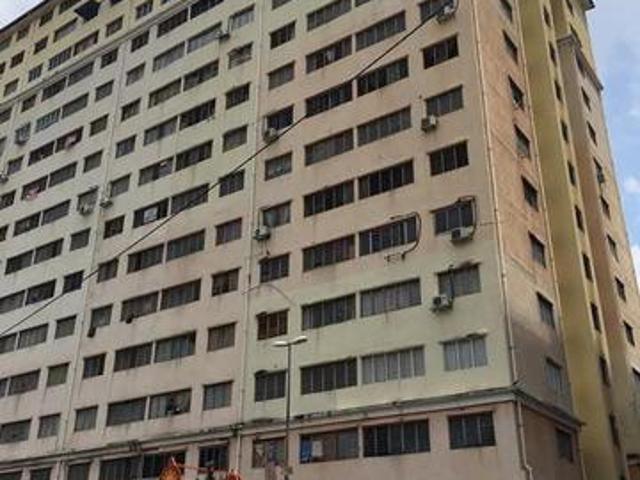 Flat for sale in Petaling, Subang Jaya