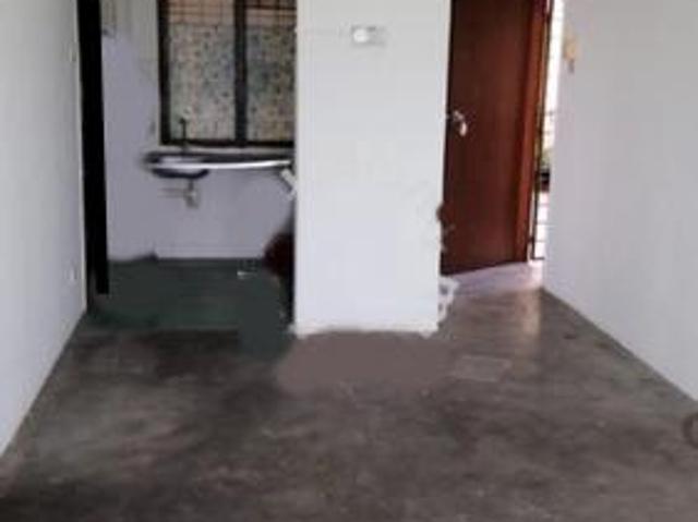 Flat for sale in Petaling, Subang Jaya