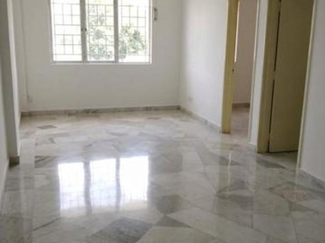 Apartment for sale in Seri Kembangan, Majlis Bandaraya Subang Jaya