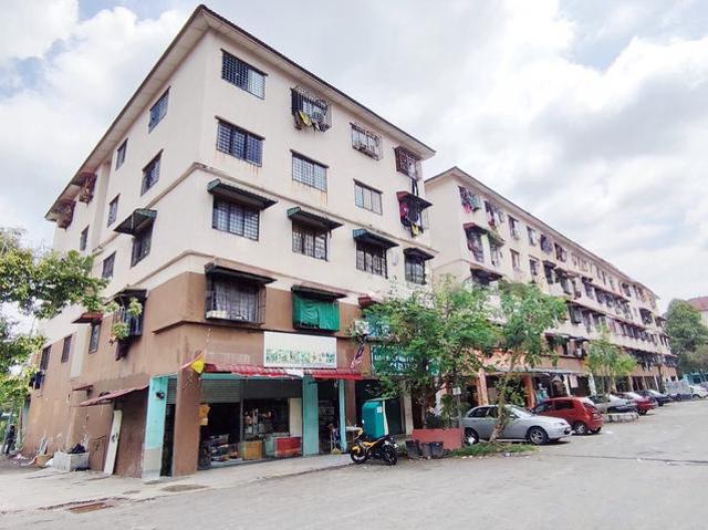 Flat for sale in Petaling, Subang Jaya