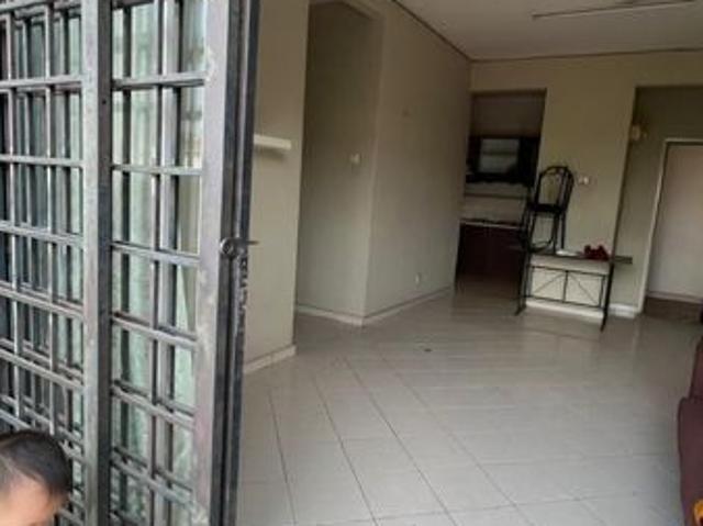 Flat for sale in Petaling, Subang Jaya