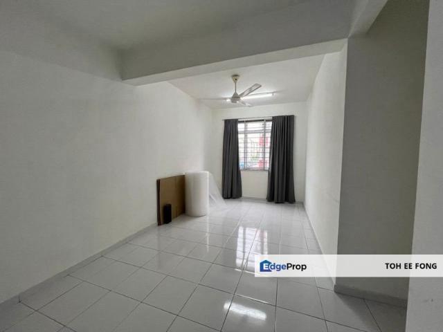 Flat for sale in Ulu Tiram, Johor