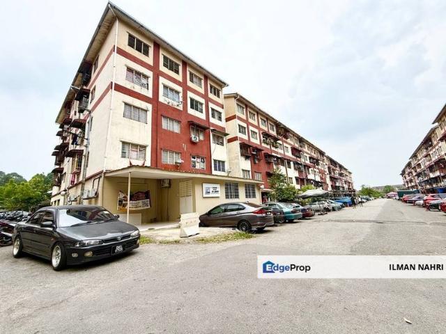 Flat for sale in Taman Putra Budiman, Majlis Perbandaran Kajang