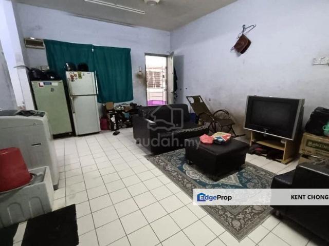 Flat for sale in Kajang, Langat