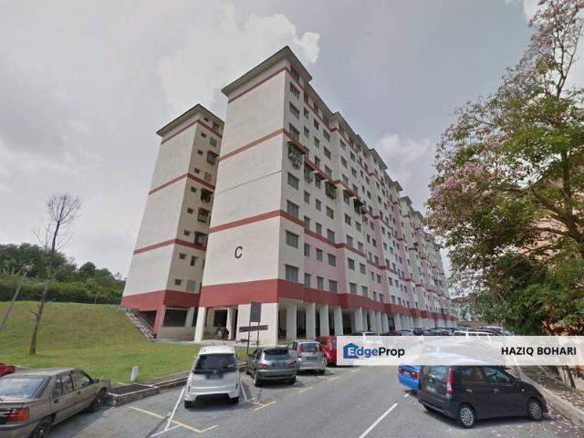 Flat for sale in Petaling, Subang Jaya