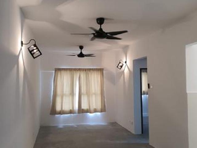 Apartment for sale in Tanjong Sepat, Selangor