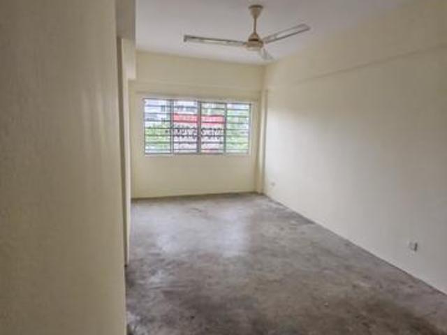 Flat for sale in Kajang, Langat
