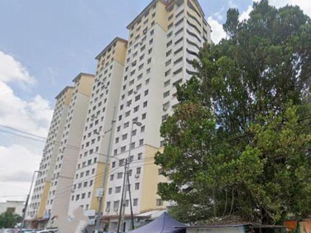 Apartment for sale in Petaling, Damansara Damai