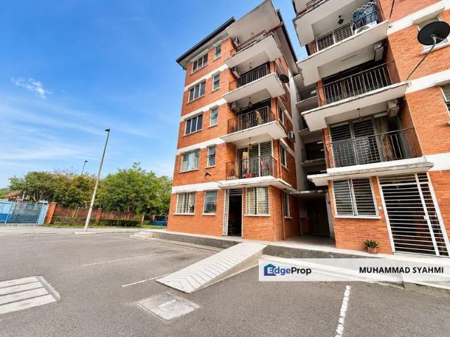 Condominium for sale in Petaling, Alam Impian
