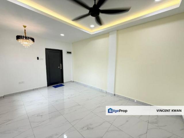 Flat for sale in Bandar Seri Alam, Masai