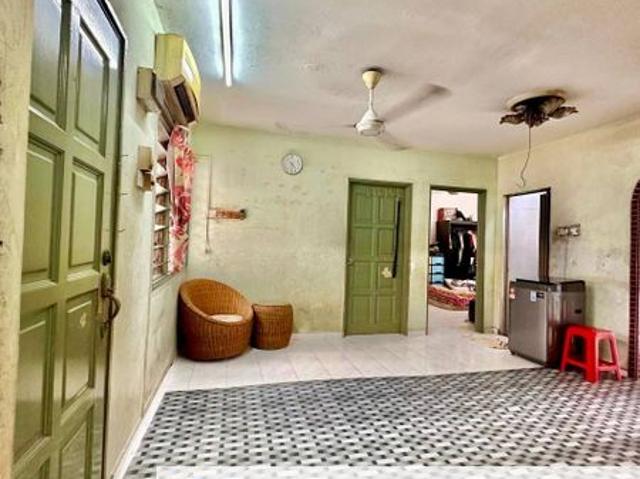 Flat for sale in Petaling, Subang Jaya