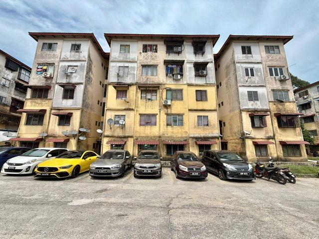 Apartment for sale in Petaling, Subang Jaya
