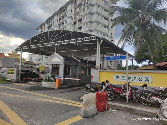 Apartment for sale in Country Heights Damansara, Kuala Lumpur